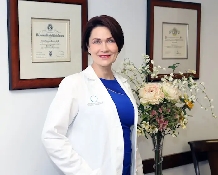 Dr. Anna Wooten Logo