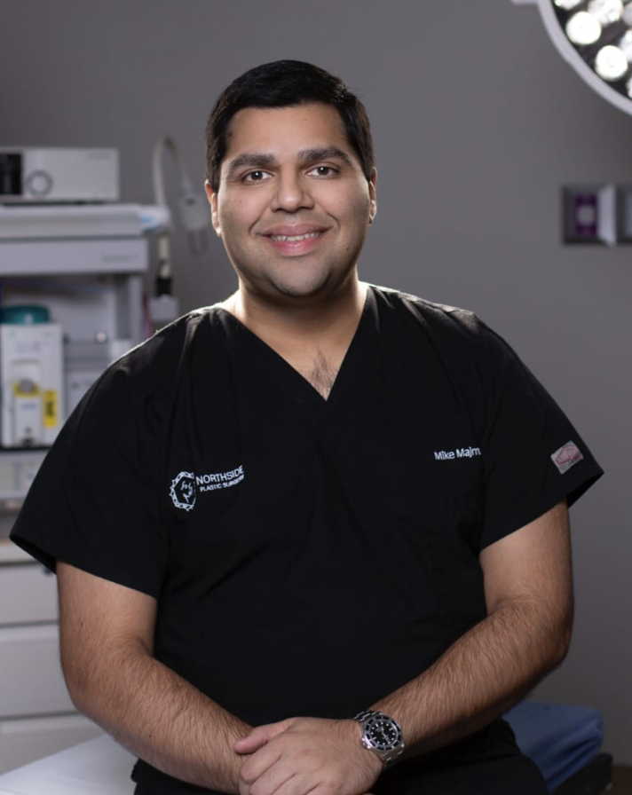 Dr. Mike Majmundar Logo