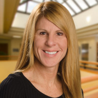 Dr. Laura Finch Logo